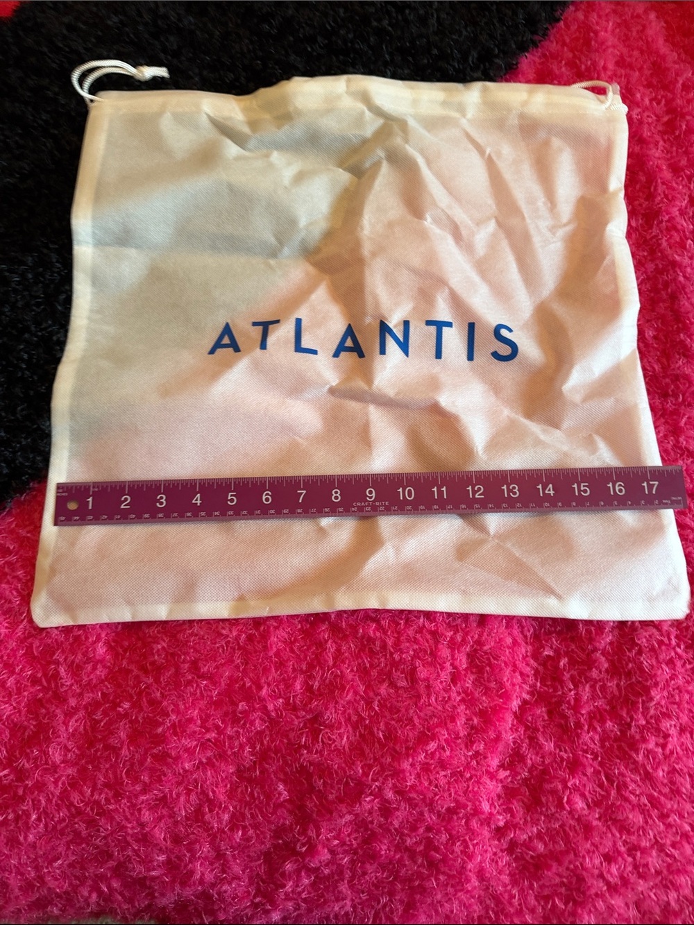 Atlantis Drawstring Dust Bag in light Cream with Blue Logo